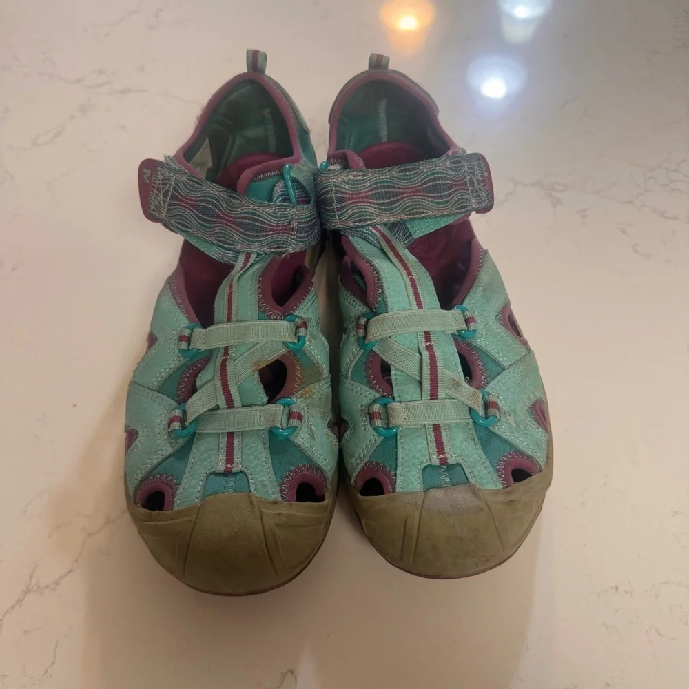 Merrell Women’s Hiking Water Sandals Turquoise Purple Closed Toe Size 5W